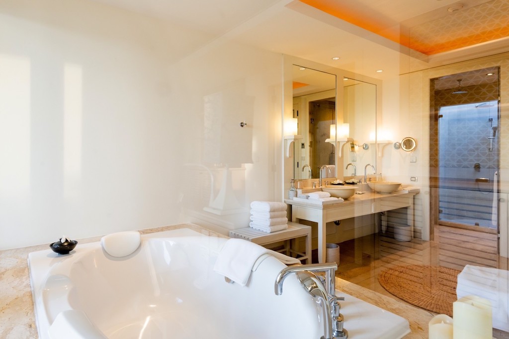 Trisra Signature Villa Phuket Bathroom