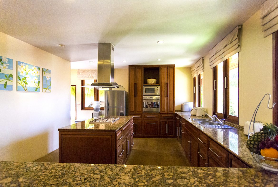 Udorn Thara Villa Koh Samui Kitchen