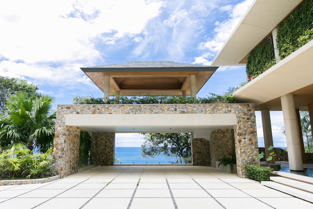 Villa Cascade Phuket Parking