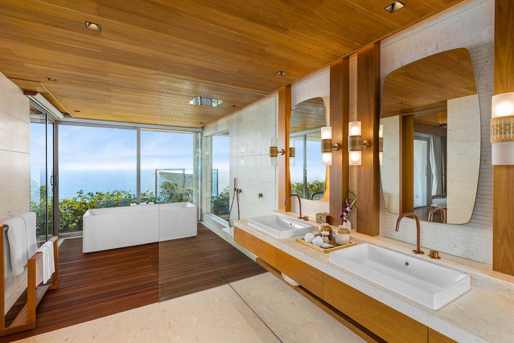 Villa Cascade Phuket Bathroom