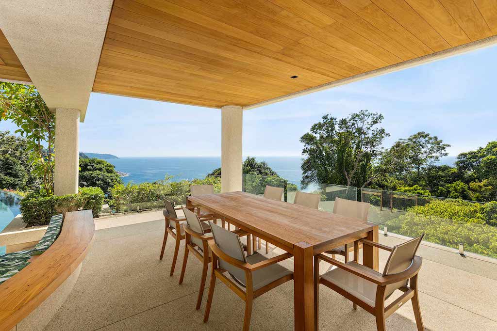 Villa Cascade Phuket Dining Table