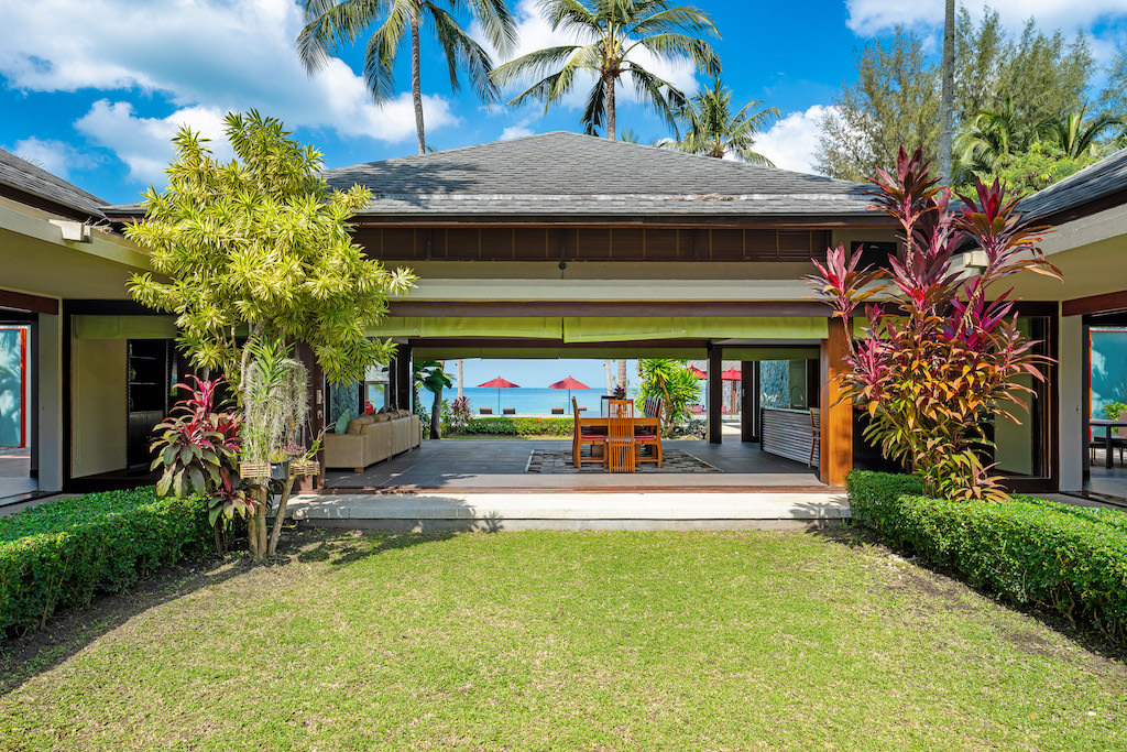 Koh Samui Beachfront Villa For Sale Garden View