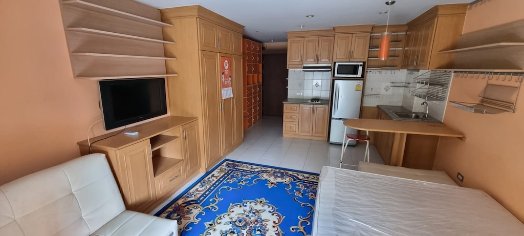 AD Condominium Pattaya Studio Apartment