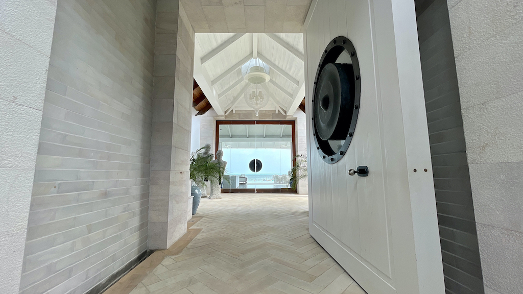 Koh Samui Beachfront Property Entrance