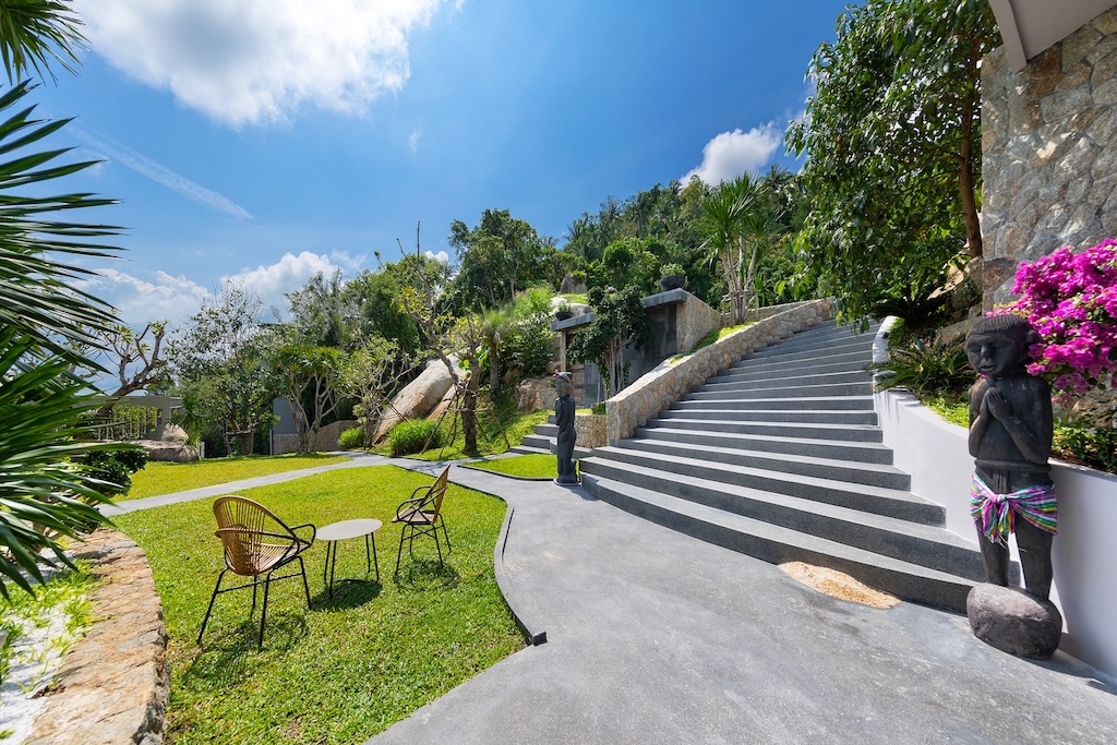 Koh Samui Luxury Chaweng Noi Villa Stairs