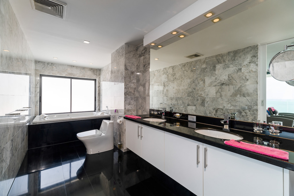 Koh Samui Luxury Sea View Villa Bathroom