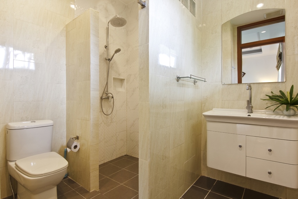 Baan Leelavadee Koh Samui Bathroom