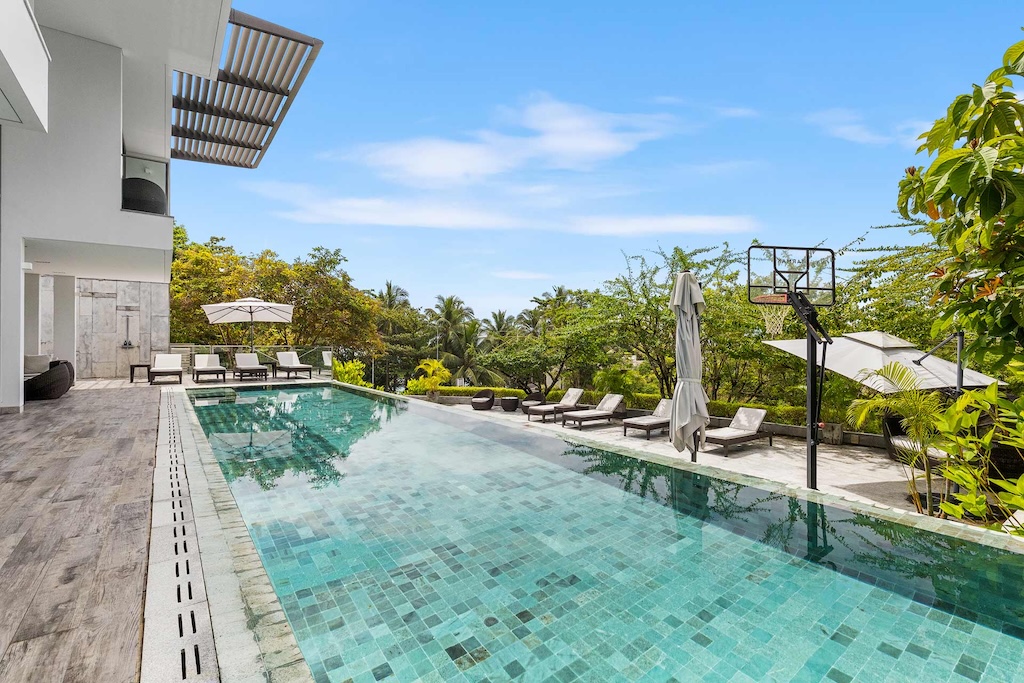 Malaiwana Patio Duplex Pool