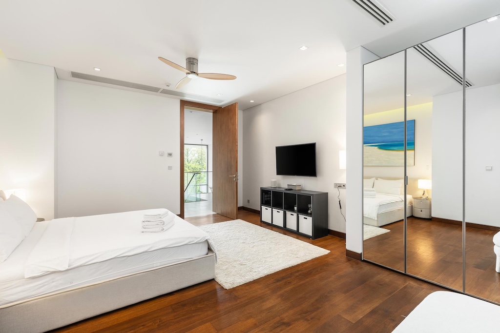 Malaiwana Patio Duplex Bedroom