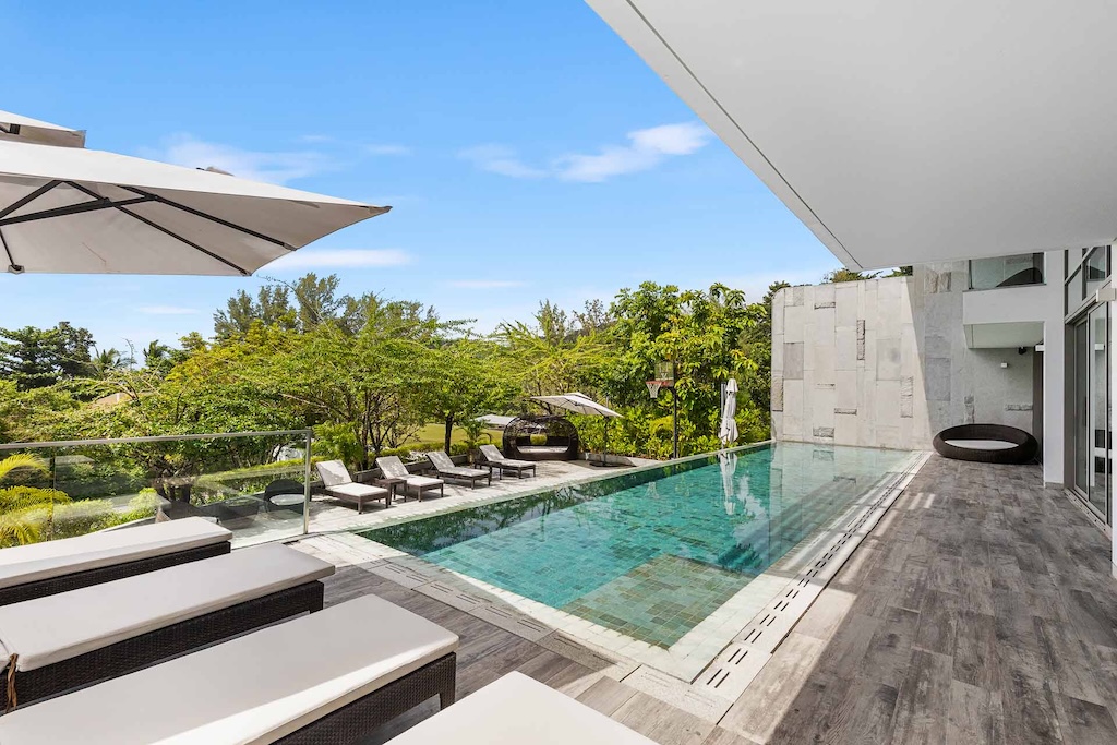 Malaiwana Patio Duplex Swimming Pool