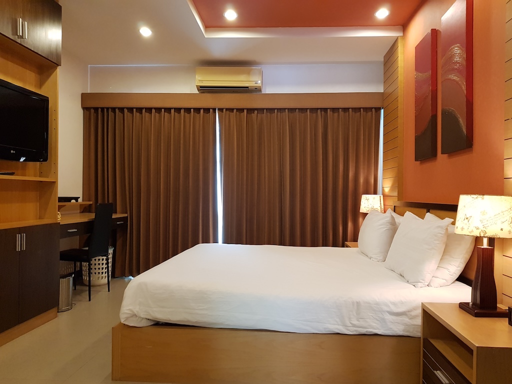 Whispering Palms Condo Koh Samui Bedroom