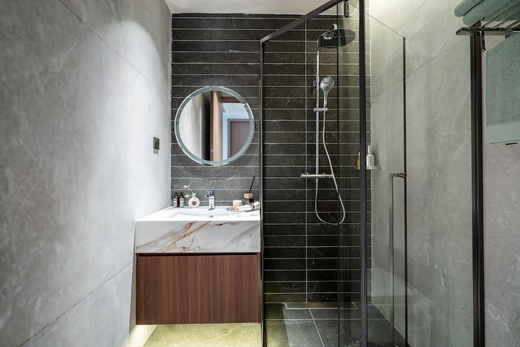 Ayana Heights Three-Bedroom Residences Bathroom