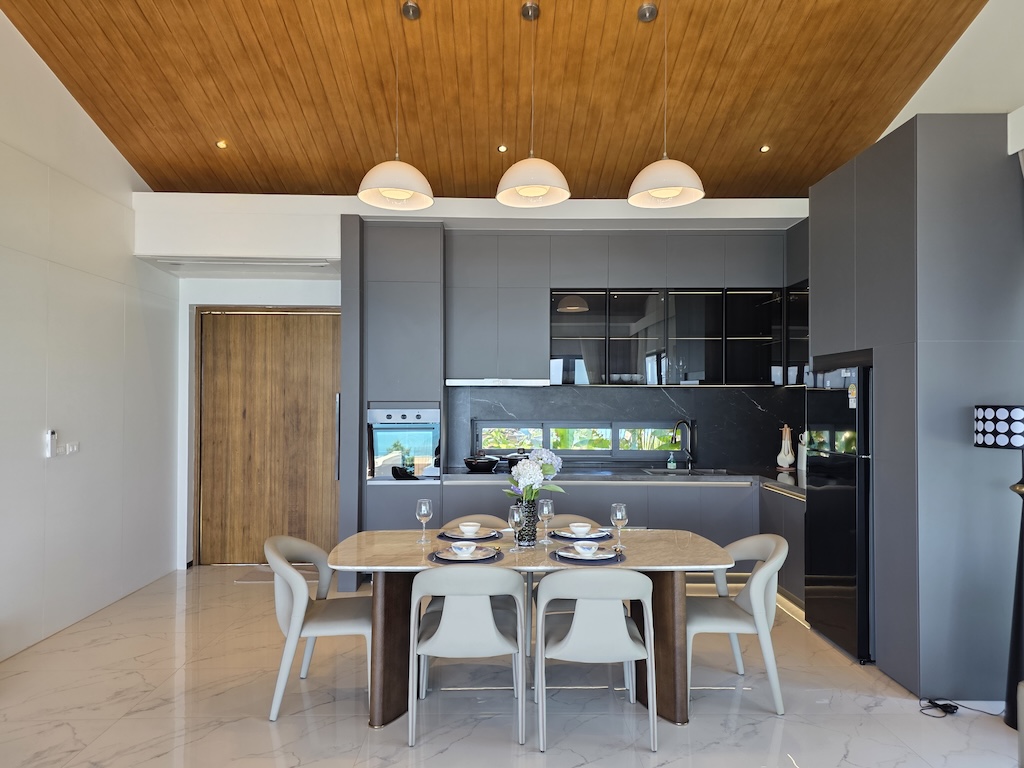 Ariya Season Residences Dining