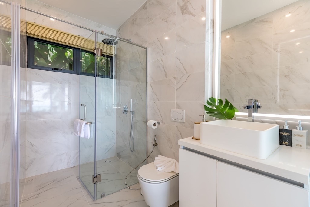 Koh Samui Sea View Property In Chaweng Noi Bathroom