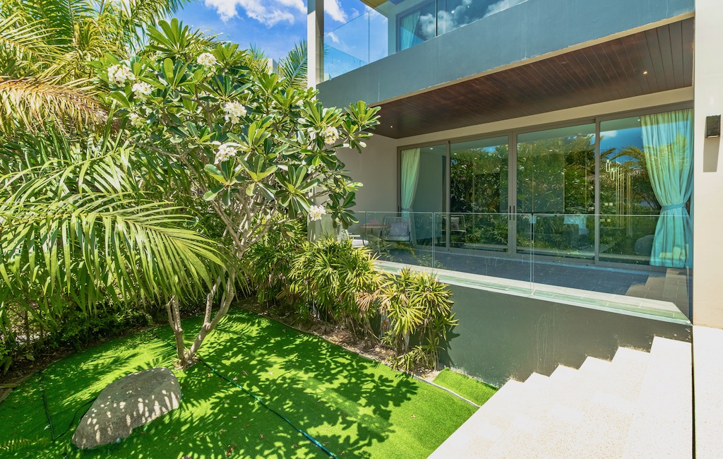 Villa Lion Phuket Garden