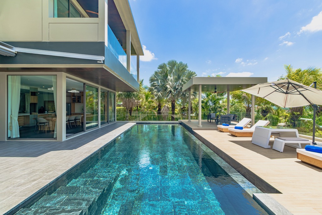 Villa Lion Phuket Pool