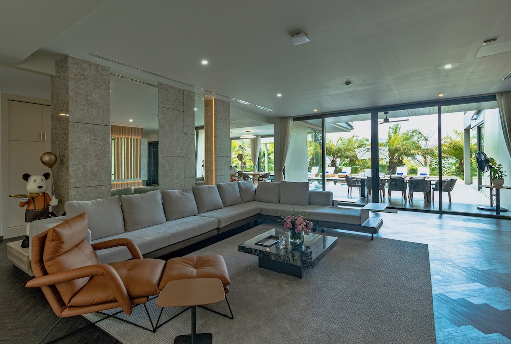 Villa Lion Phuket Lounge