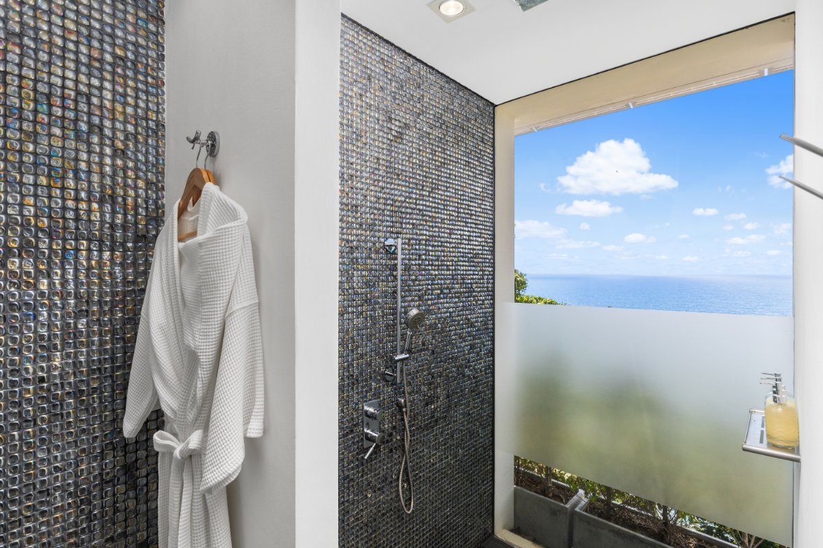 Villa Yin Kamala Headland Bathroom