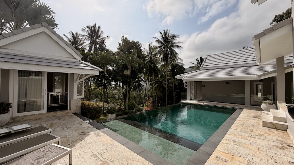 Chaweng Villa For Sale Exterior