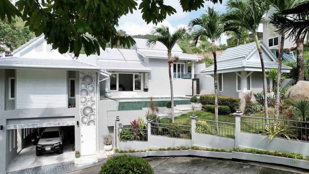 Chaweng Villa For Sale Exterior