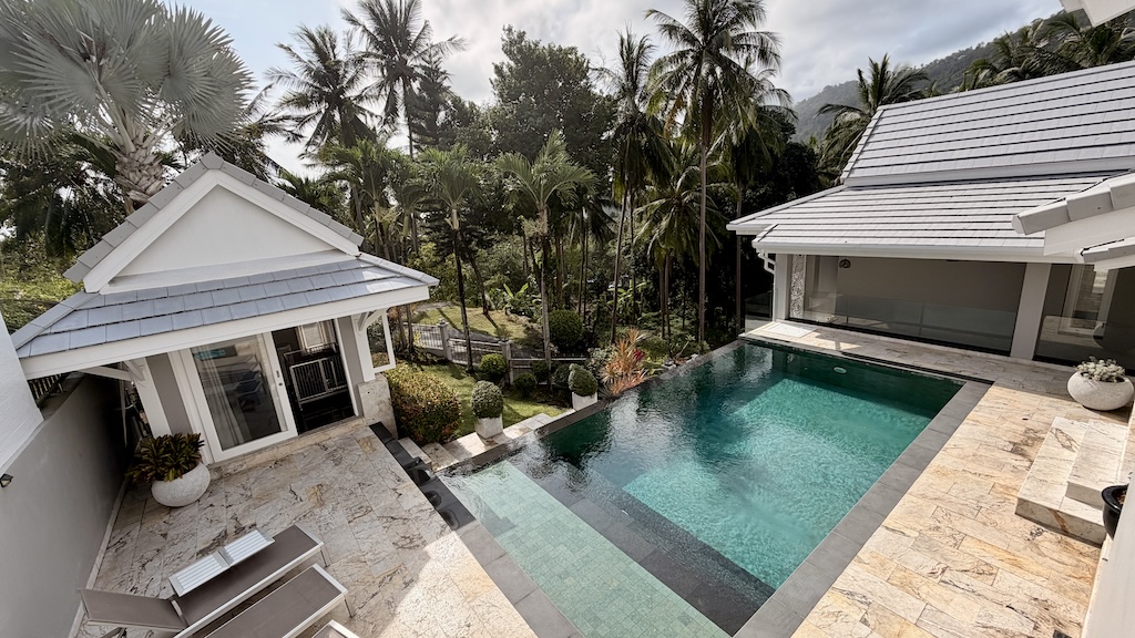 Chaweng Villa For Sale Outdoor Area