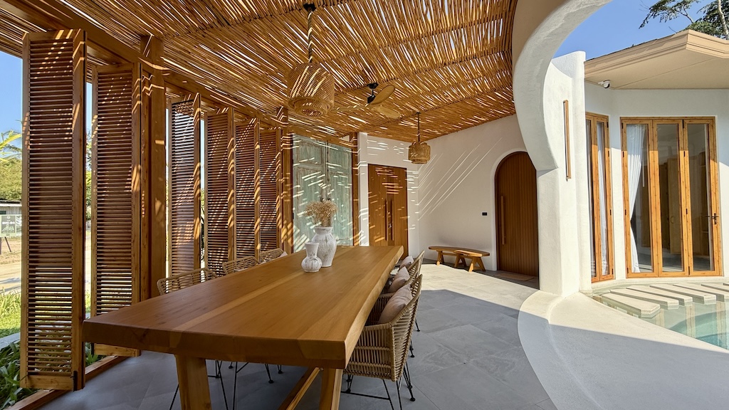 Eco Habitat Outdoor Covered Seating