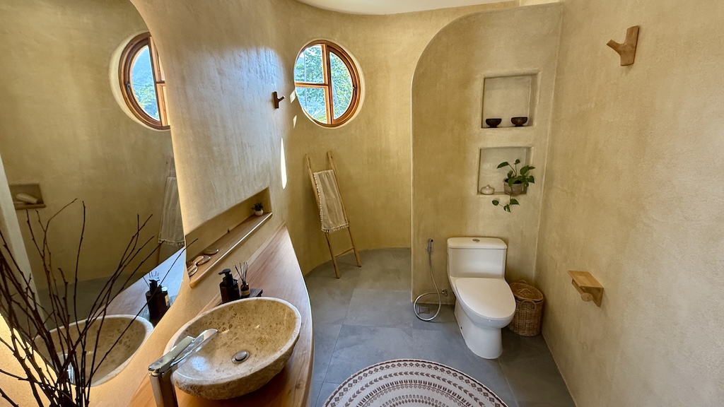 Eco Habitat Bathroom
