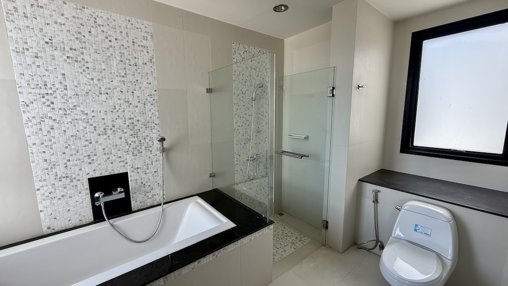 Koh Samui Bang Por Property Bathroom