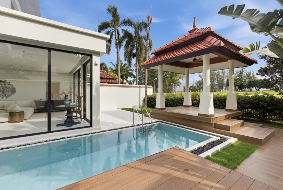 Laguna Fairway Villa Pool