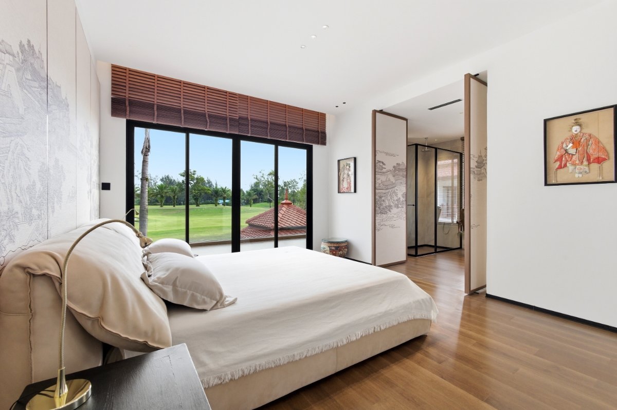 Laguan Fairway Villa Bedroom