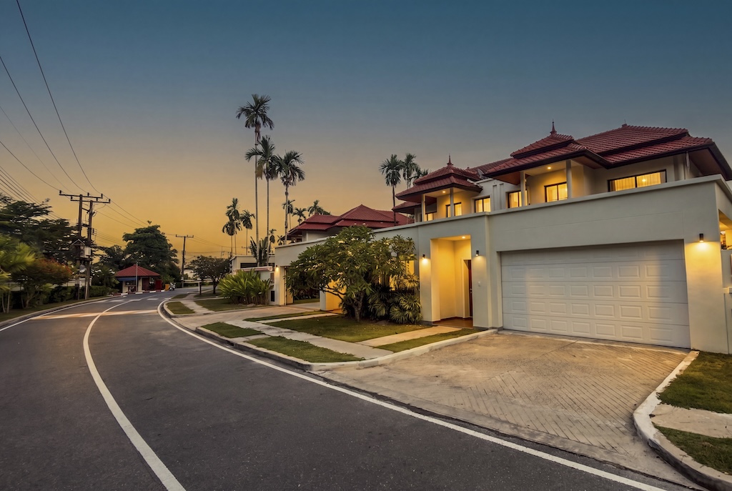 Laguna Fairway Villa Parking