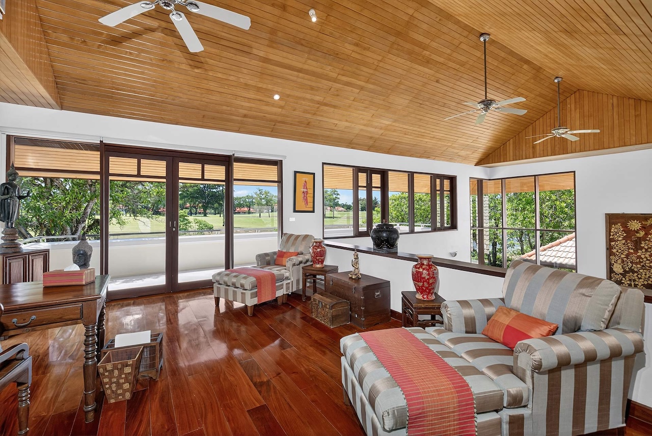 Laguna Homes Golf Villa Laguna Homes Golf Villa Living Space
