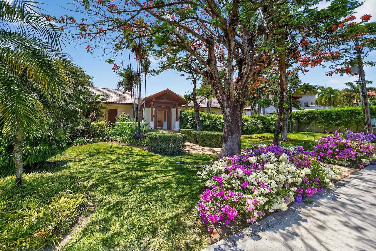Laguna Homes Golf Villa Laguna Homes Golf Villa Gardens
