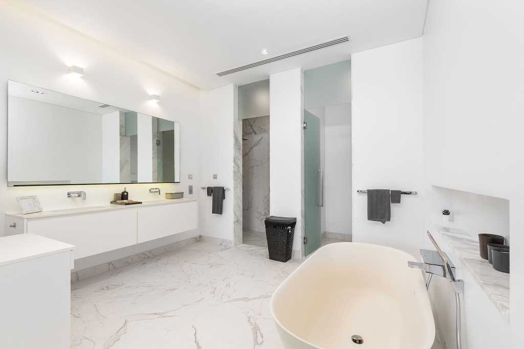 Malaiwana Estate Property Bathroom