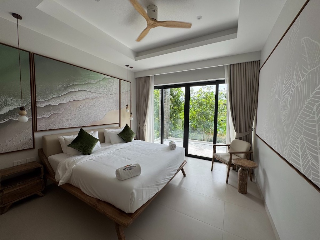 Mandarin Villa Bedroom