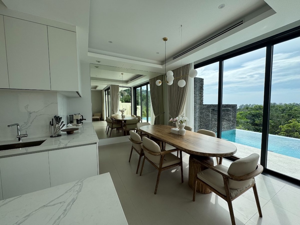 Mandarin Villa Dining