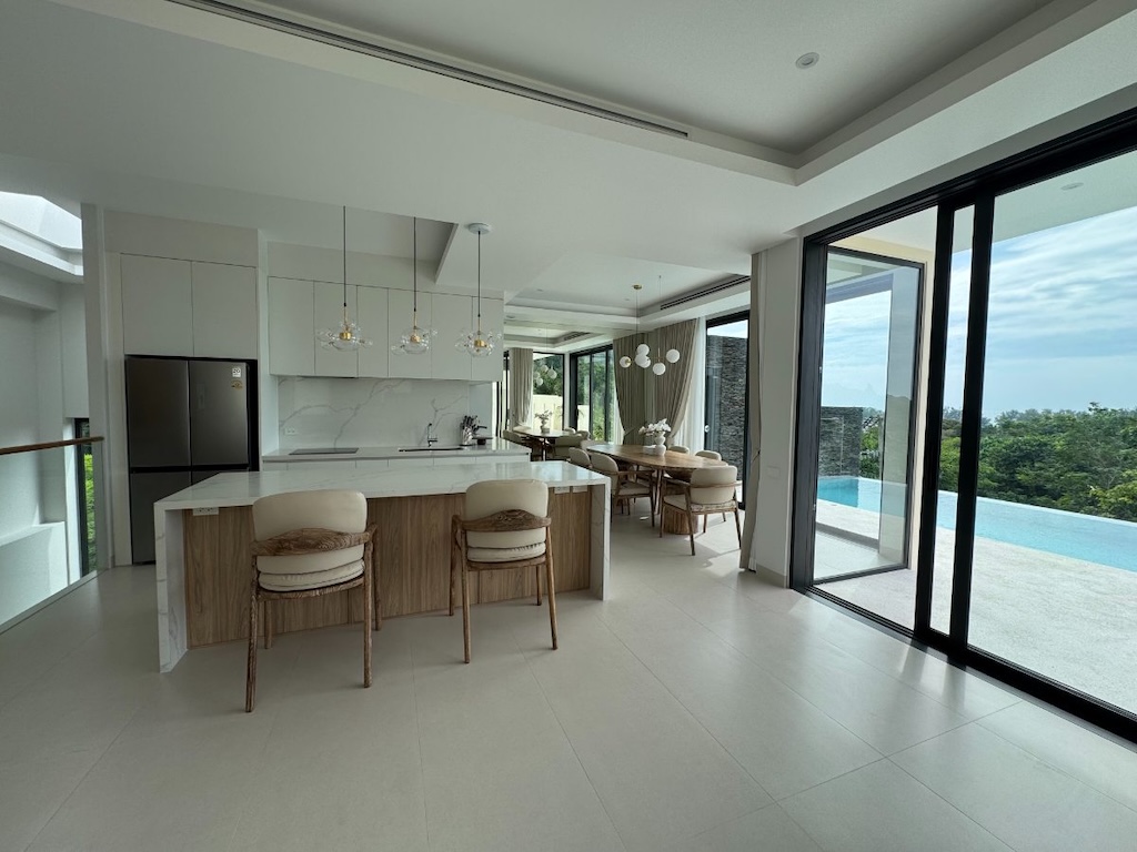 Mandarin Villa Interior