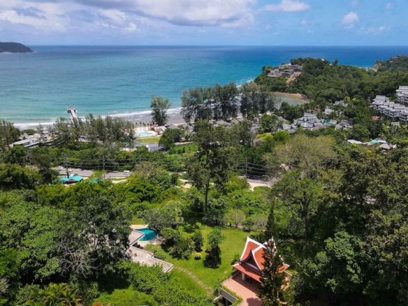 Nakathani Villa Estate Beach