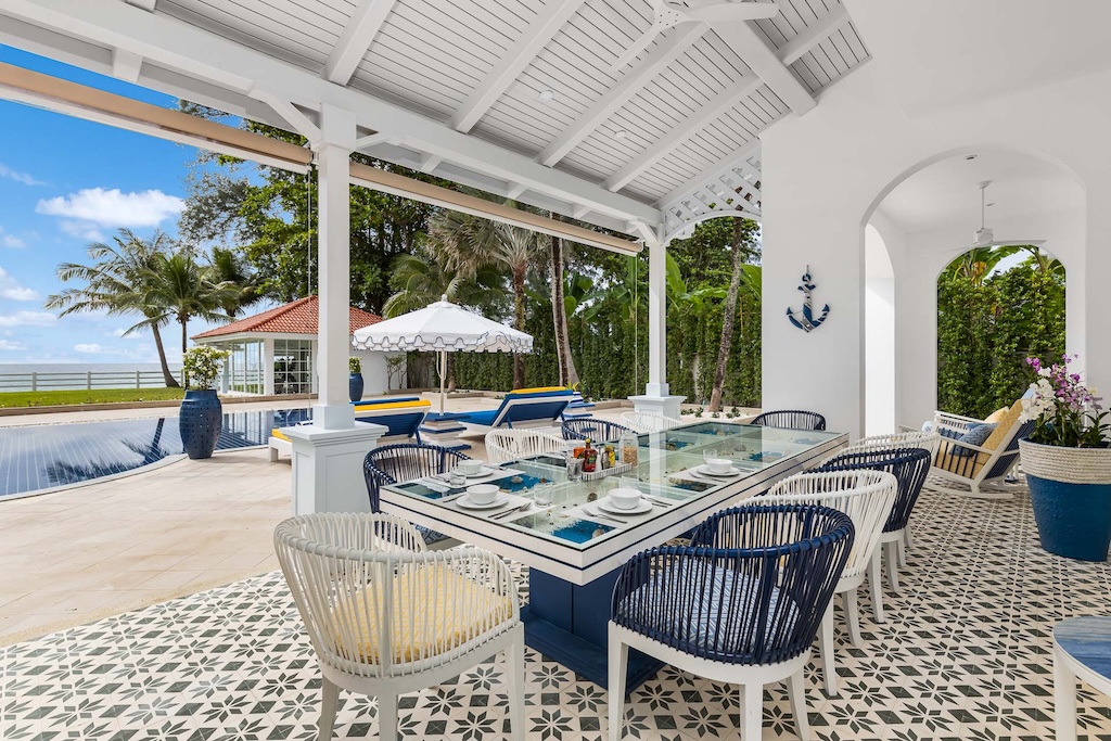 Phang Nga Beachfront Villa Terrace