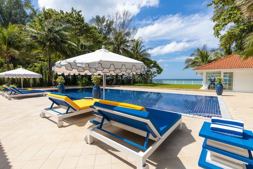 Phang Nga Beachfront Villa Swimming Pool