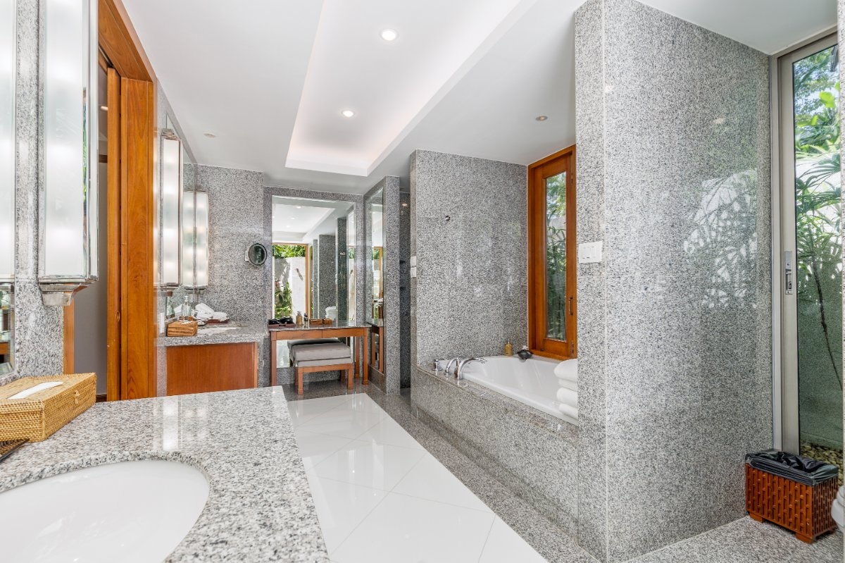 Signature Resort Villa 9 Bathroom