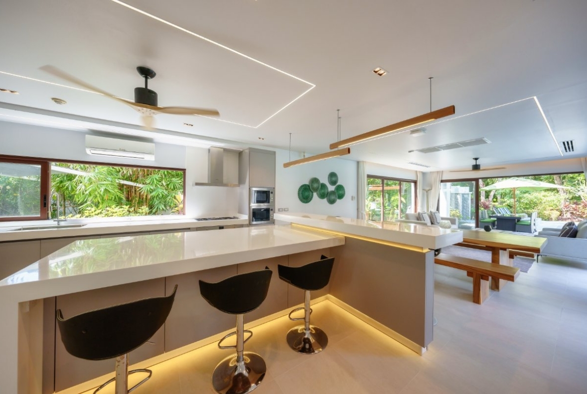 The Estate Boat Lagoon Kitchen