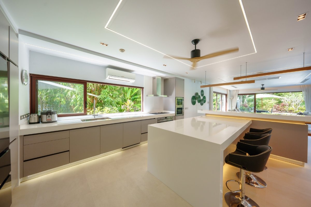 The Estate Boat Lagoon Kitchen