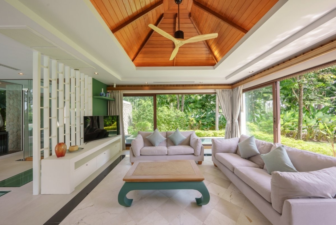 The Estate Boat Lagoon Living Area