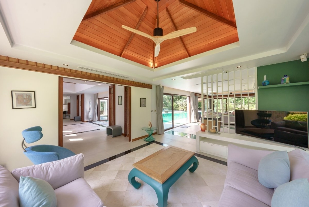 The Estate Boat Lagoon Living Area