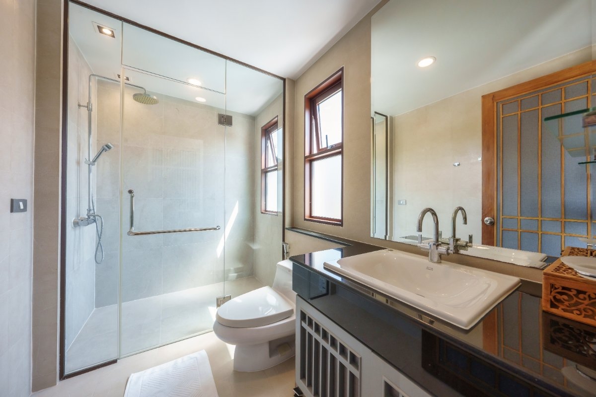 The Estate Boat Lagoon Bathroom
