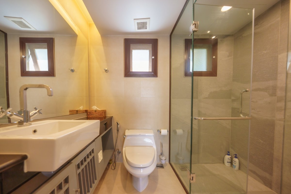 The Estate Boat Lagoon Bathroom