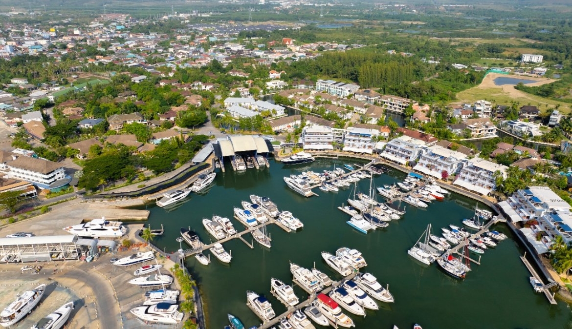The Estate Boat Lagoon Marina