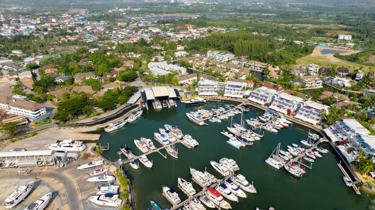The Estate Boat Lagoon Marina