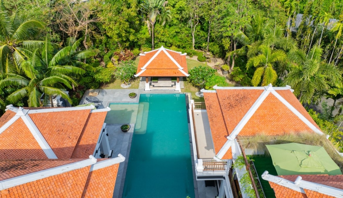 The Estate Boat Lagoon Pool